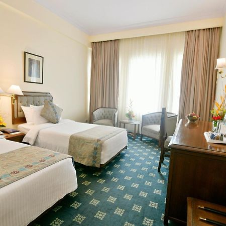 Peerless Hotel Calcutta  Esterno foto